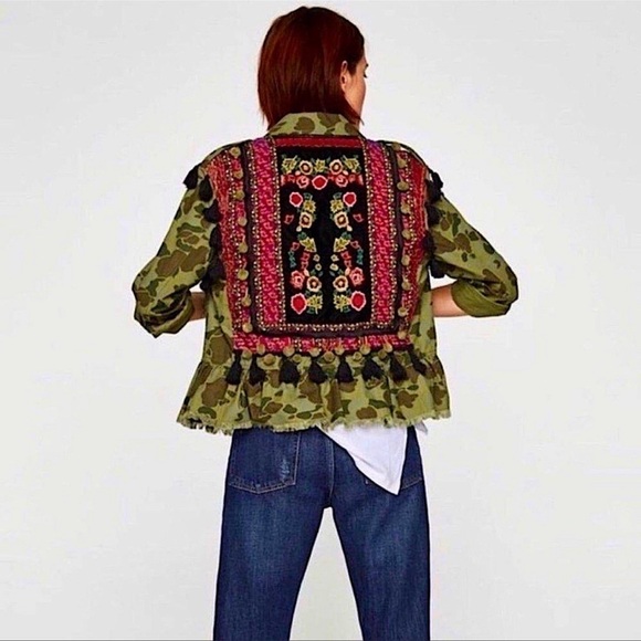 Zara WOMAN Camo Parka Jacket Peplum Pom Pom Embroidery size S - Picture 2 of 14